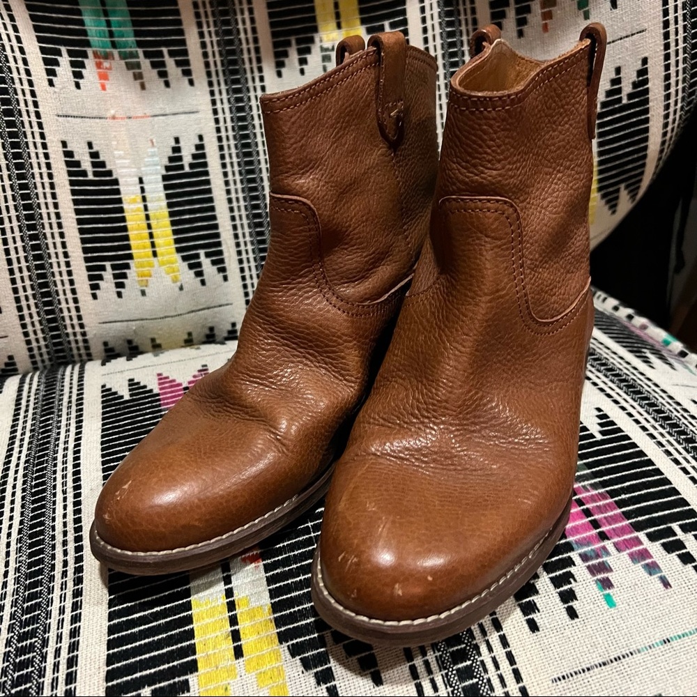 Madewell Otis Boots in Pecan